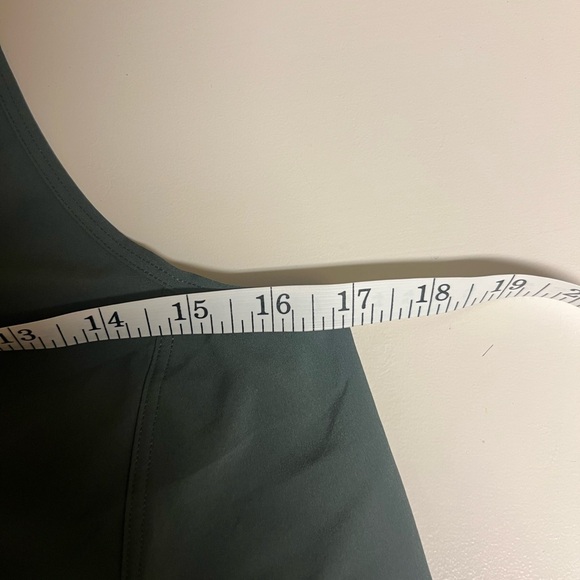 Bundle Lululemon Lightweight Stretch Tank - Picture 7 of 7